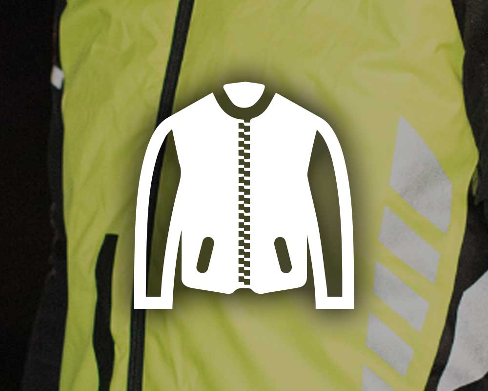Be seen and wear high-vis clothing in the autumn and winter
